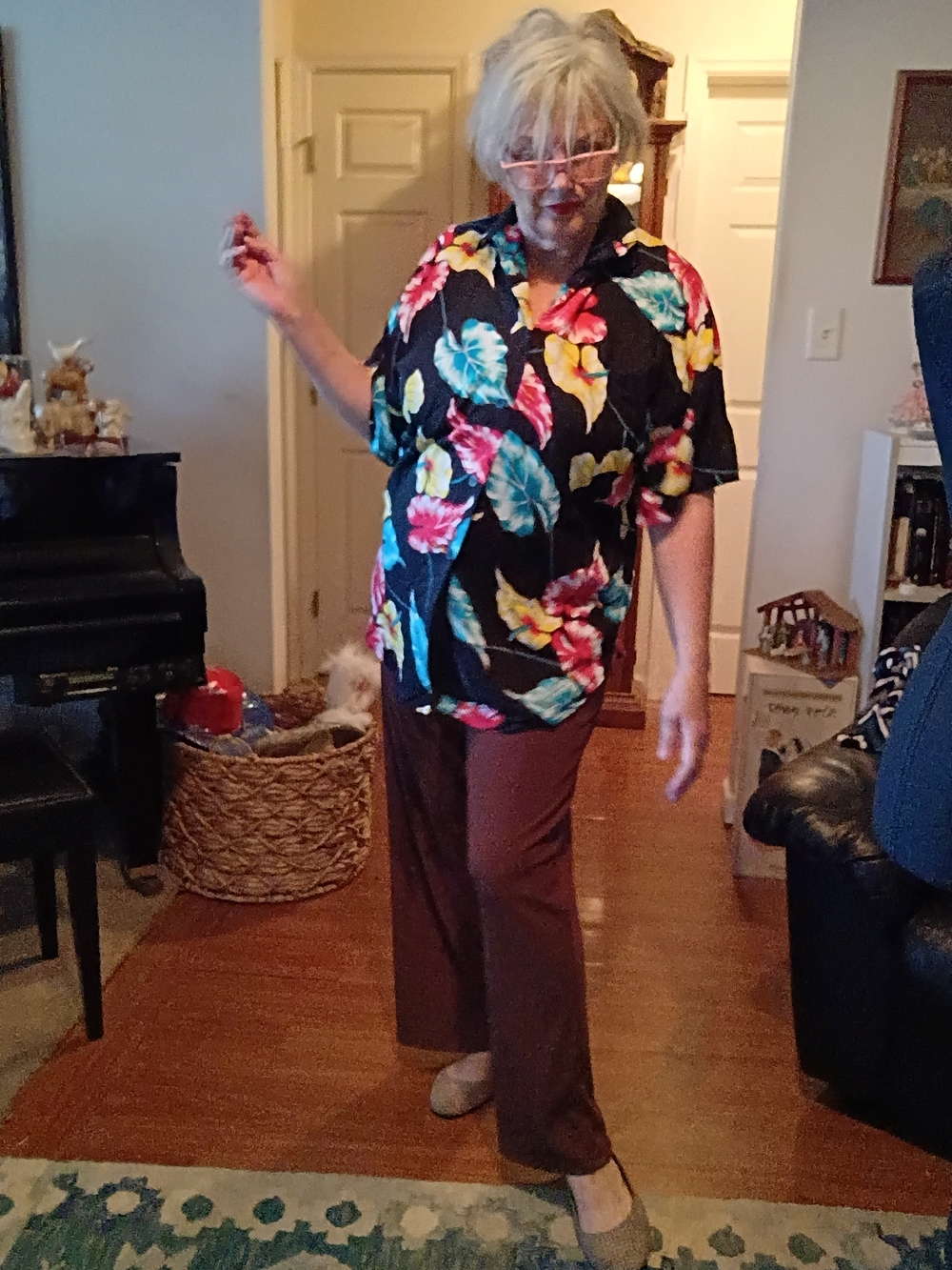 Krush Black Floral Hawaiian Short-Sleeve Blouse